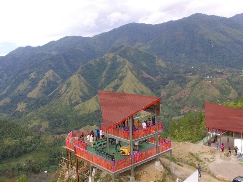 Kawasan Emas Andalan 360&deg;. Gunung Nona, salah satu objek wisata di Enrekang. Untuk mendukung geliat wisata dibangun kawasan wisata Emas Andalan 360&deg;. @Jejakfakta/Ist.