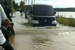 Parah, Jalan Poros Lamaseri Cenrana Bone Bak Sungai