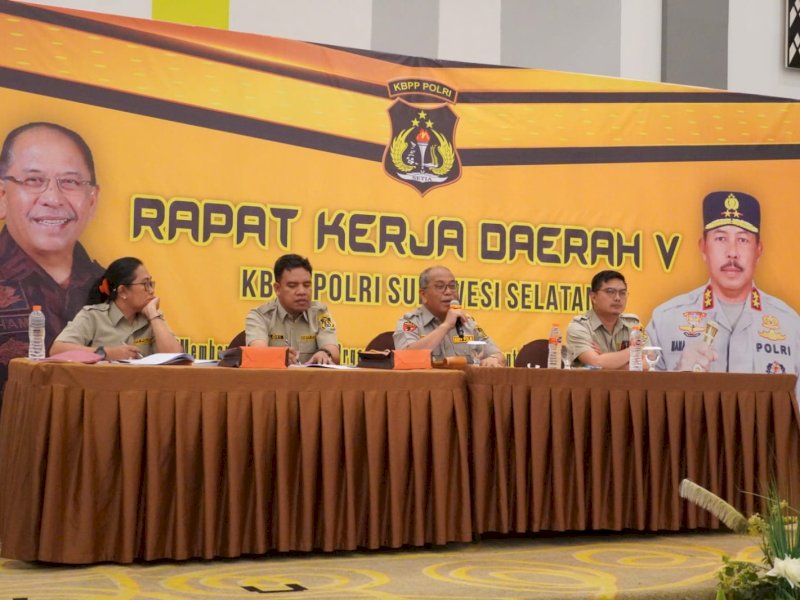 IAS memberikan sambutan pada Rapat Kerja Daerah KBPPP Sulsel, di Hotel Max-One Makassar, Selasa (28/2/2023). @Jejakfakta/Reza Arifuddin