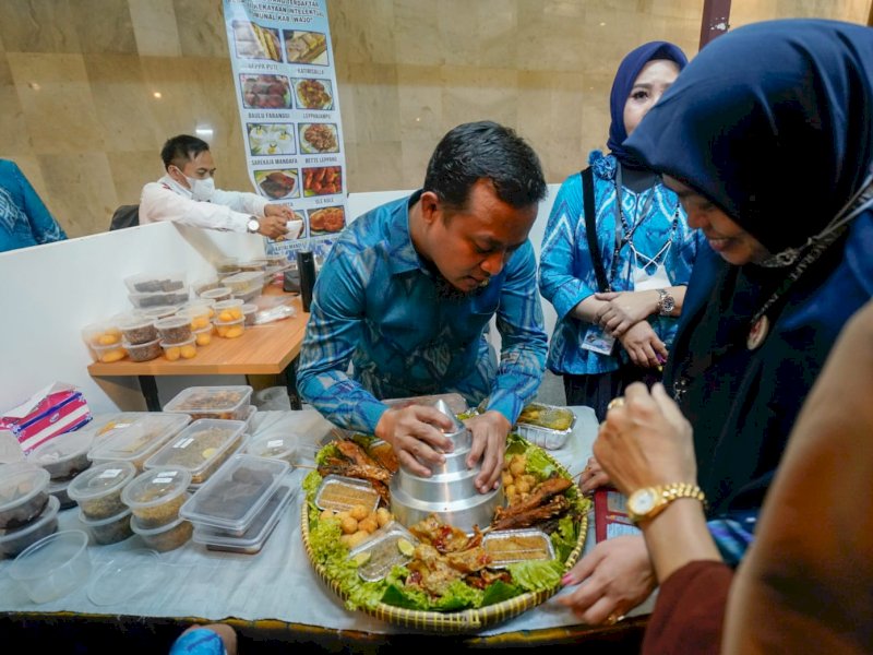 Sejumlah kuliner khas Sulawesi Selatan dihadirkan dalam Pameran kerajinan terbesar di Asia Tenggara bertajuk Inacraft Tahun 2023. @Jejakfakta/Ist.