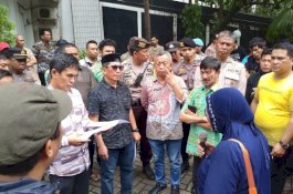 Pedagang di Pantai Losari Tuntut Kepala UPTD Anjungan Dicopot