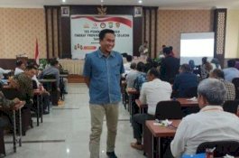 Warga Minta Bawaslu Copot Saiful, Buntut Dugaan Lempar HP Wartawan