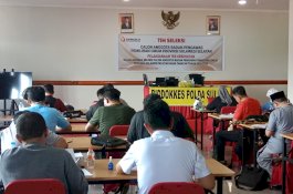 28 Calon Anggota Bawaslu Sulsel Mengikuti Tes Kesehatan di Biddokes Polda Sulsel