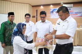 Rembuk Stunting, Bupati Andi Utta Launching Celengan Stunting