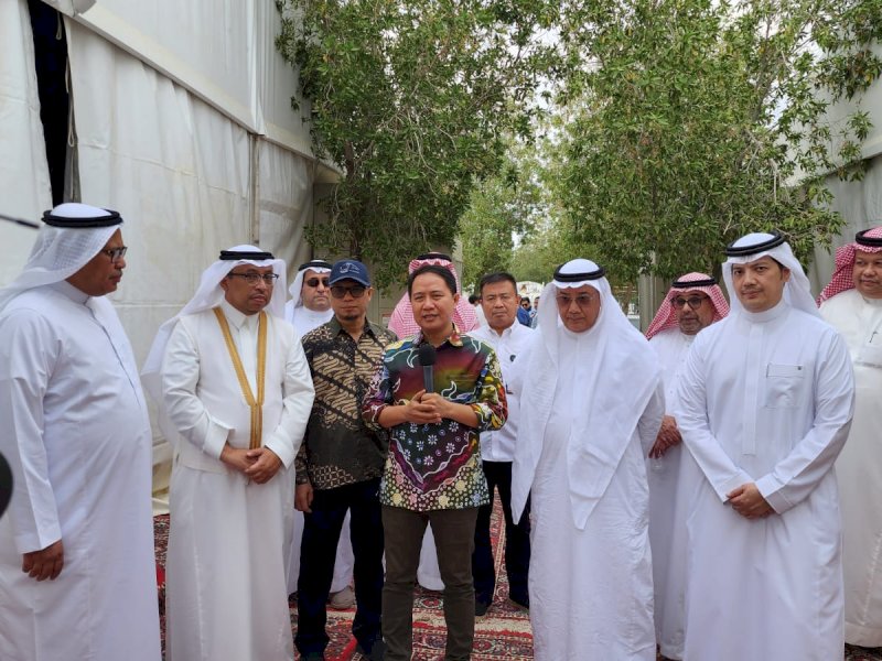 Tim Kemenag RI mengunjungi Arafah untuk mengecek persiapan fasilitas jemaah haji 2023. @Jejakfakta/dok. Kemenag RI