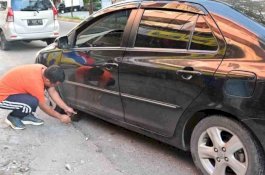 Gubernur Andi Sudirman dan Ban Mobil Kempes