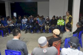 Dialog Bersama Ratusan Warga Malua Enrekang Hingga Dini Hari, IAS Dinilai Pemimpin Kreatif yang Dibutuhkan Sulsel