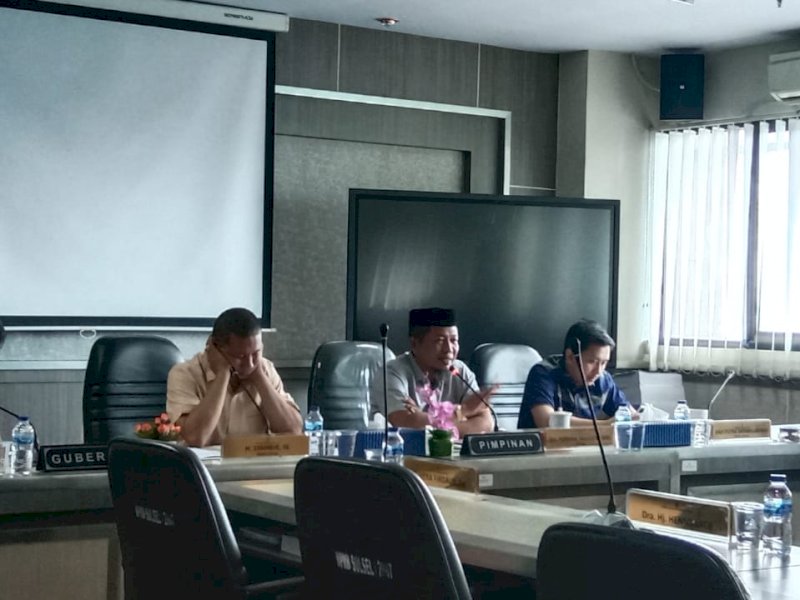 Rapat Dengar Pendapat (RDP) Komisi B di gedung DPRD Sulsel, Jl Urip Sumoharjo, Makassar, Kamis (16/3/2023). @Jejakfakta/Samsir