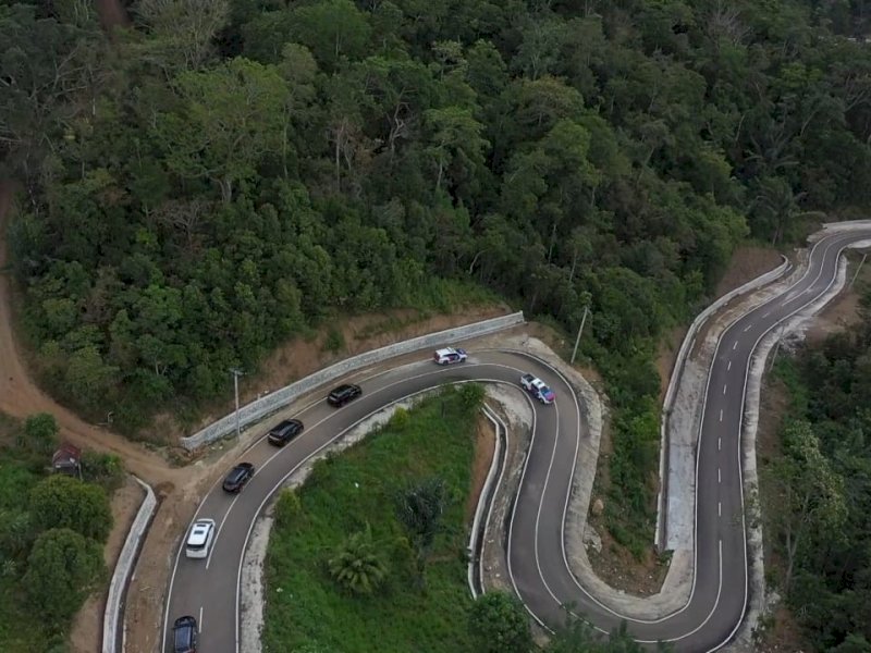 Pembangunan ruas Takkalasi - Bainange - Lawo mempersingkat perjalanan dari Barru ke Soppeng sekitar 30 km. @Jejakfakta/Ist.