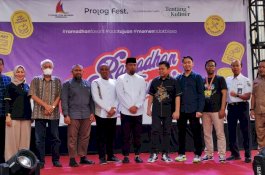 PT Vale Bagikan 1.500 Paket Sembako dan Pamerkan Produk UMKM Lutim 