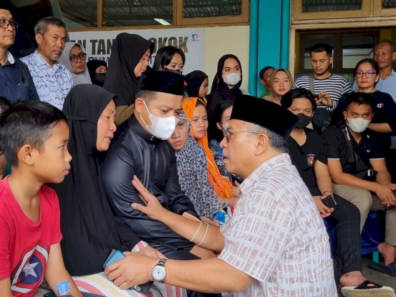 Ilham Airef Sirajuddin (IAS) turut berkabung atas wafatnya Wakil Bupati (Wabup) Luwu Syukur Bijak. IAS mengaku kehilangan sosok sahabat. @Jejakfakta/Reza Arifuddin