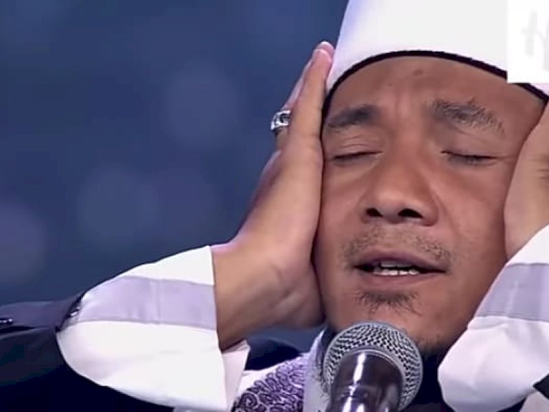 Dhiyauddin tampil di babak final lomba azan "Otr Elkalam 2023" yang digelar badan resmi Arab Saudi, 6 April 2023.