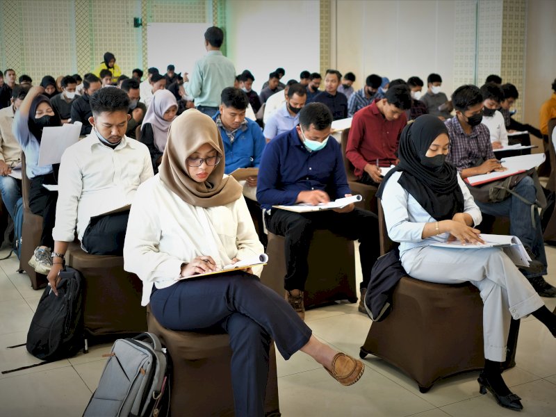 Ribuan pencari kerja seleksi talent pool untuk Indonesia Growth Project (IGP) Pomalaa. @Jejakfakta/dok humas PT Vale Indonesia 