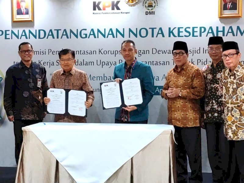 Penandatangan MOU antara KPK dengan Dewan Mesjid Indonesia (DMI) terkait pemberantasan korupsi di Gedung DMI, Jalan Matraman Raya, Jakarta Timur, Kamis (13/04/2023). @Jejakfakta/Rudi Gunawan