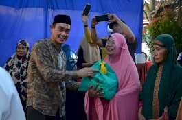 PT Vale Bagikan Lebih dari 2.000 Paket Sembako Bagi Kaum Dhuafa di Sultra