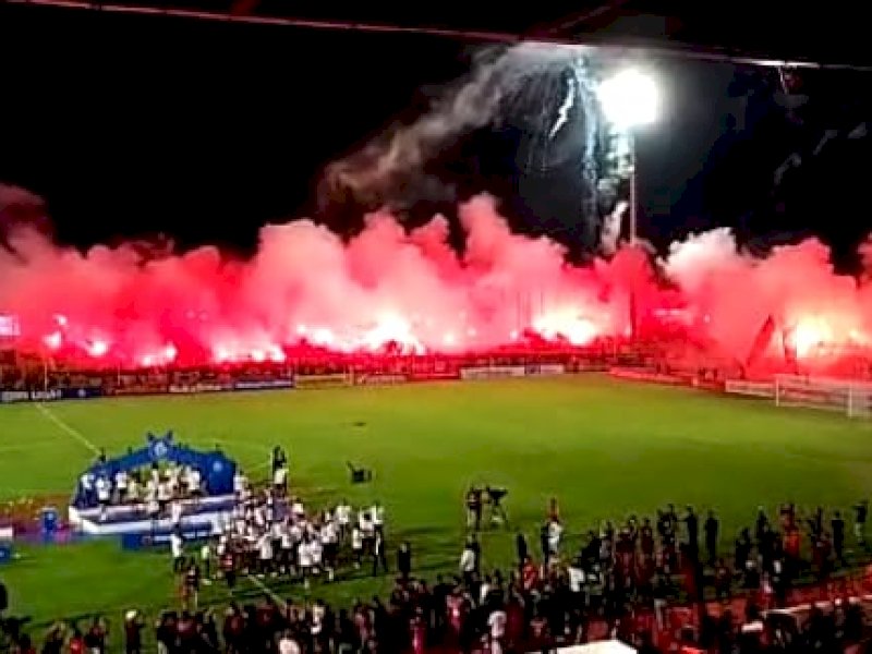 Selebrasi PSM Makassar Juara Liga 1 seusai laga PSM Makassar vs Borneo FC di Stadion BJ Habibie, Kota Parepare, Ahad (16/4/2023) malam. PSM mengunci Borneo FC  3-0. (HO).