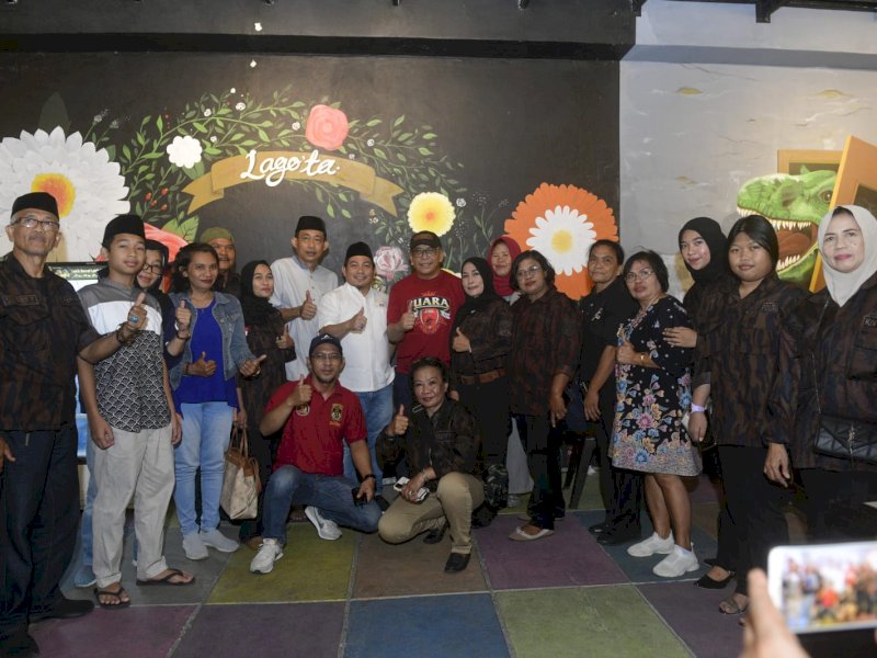 Ketua Pengurus Daerah KBPPP Sulsel, Ilham Arief Sirajuddin (IAS) di sela-sela buka puasa bersama KBPPP Kota Parepare, di Lago'ca Cafe, Parepare, Ahad (16/04/2023). @Jejakfakta/Reza Arifuddin