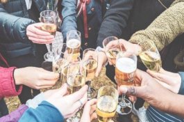 Pesta Miras di Pos Ronda, Polisi Amankan 120 Botol Miras di Makassar&nbsp;