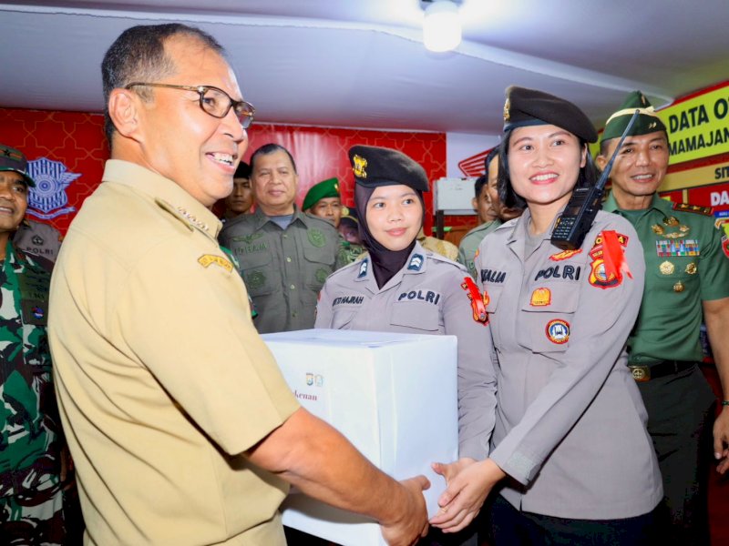 Wali Kota Makassar Moh Ramdhan Pomanto turut mendampingi jajaran Forkopimda Sulsel mengecek Pos Pengamanan dan Pelayanan Terpadu Perayaan Hari Raya Idul Fitri 1444 Hijriah, Jumat (21/04/2023).&nbsp;@Jejakfakta/dok Pemkot Makassar