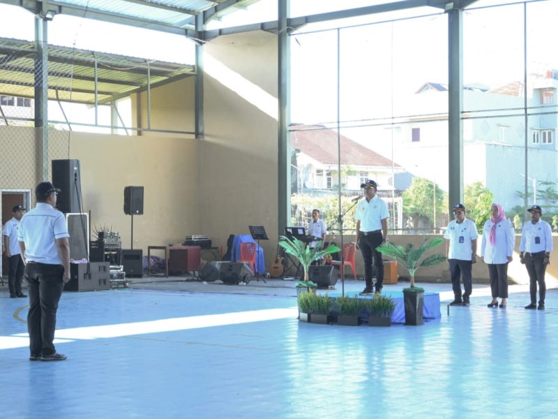 Perumda Air Minum (PDAM) Kota Makassar menggelar apel pagi setelah libur dan cuti bersama Idulfitri 1444 H, Rabu 26 April 2023, di Lapangan RTH PDAM Makassar.