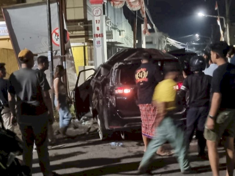 Kecelakaan tunggal terjadi di Jalan Cendrawasih Makassar. @Jejakfakta/istimewa/Ical IkonKata