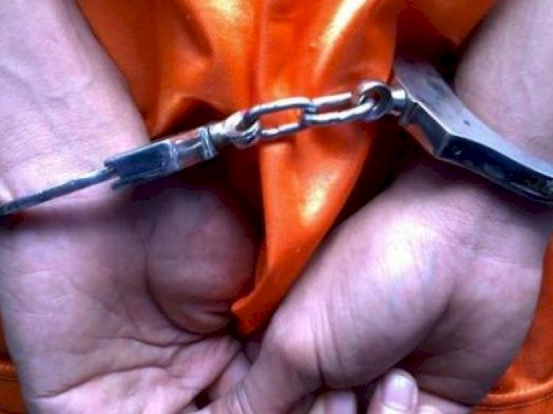 Ilustrasi. Pemuda berinisial AG (20) di Gowa ditangkap aparat kepolisian setelah diduga melakukan kekerasan seksual terhadap seorang anak serta menyebarkan foto korban di media sosial. @Jejakfakta/Istimewa