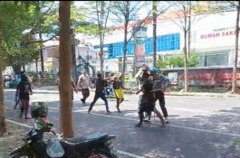 Asrama Mahasiswa Papua di Makassar Diserang Ormas Menggunakan Anak Panah