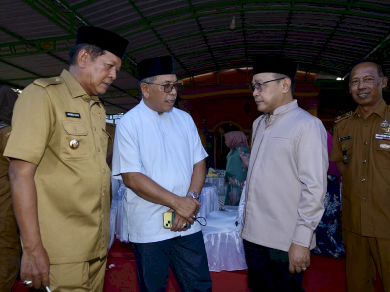 Diskusi mantan wali kota Makassar 2004-2014, Ilham Arief Sirajuddin (IAS), anggota DPR RI Supriansa, Bupati Soppeng Andi Kaswadi Razak serta anggota DPRD Sulsel, Selle KS Dalle, Selasa (9/5/2023). @Jejakfakta/Reza Arifuddin
