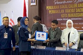 Resmi Daftarkan Bacalegnya di KPUD Makassar, NasDem Optimis Menang Dapatkan 12 Kursi