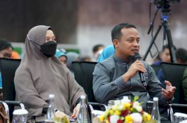 Gubernur Andi Sudirman Ingatkan Peran Penting Orang Tua Dalam Menghadirkan Generasi Cerdas dan Berakhlak