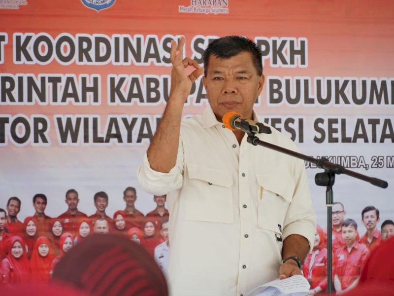 Bupati Bulukumba Andi Muchtar Ali Yusuf menegaskan agar penerima PKH, betul-betul keluarga miskin. @Jejakfakta/dok. Humas Pemkab Bulukumba