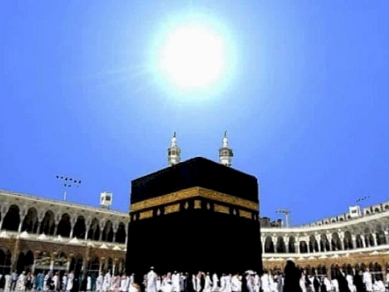 Ketika posisi matahari tepat di atas Ka'bah. (Ummid).