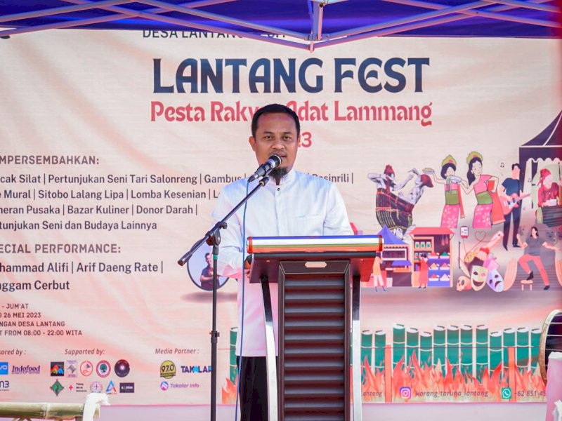 Buka Pesta Rakyat Adat Lammang, Gubernur Andi Sudirman Sebut Antusias UMKM dan Geliatkan Pemulihan Ekonomi