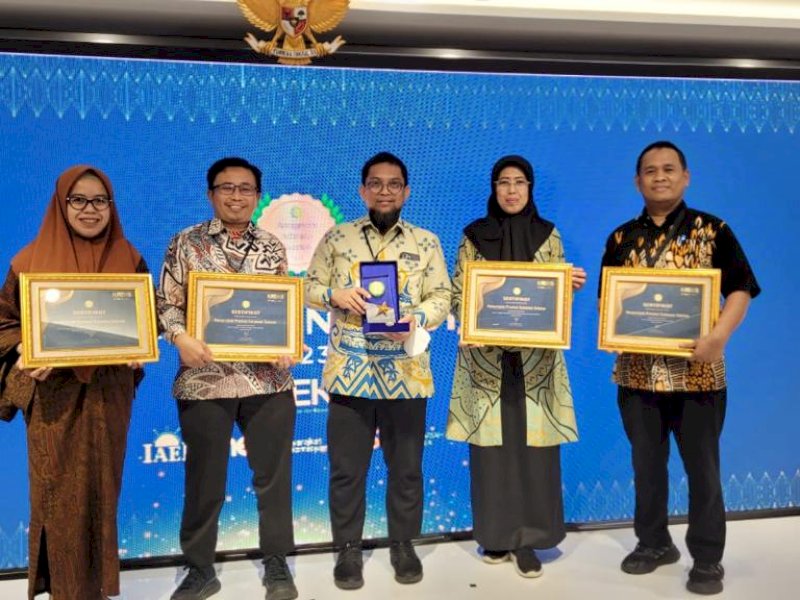 Pemprov Sulsel berhasil mendapat lima juara sekaligus dalam ajang penghargaan Anugerah Adinata Syariah 2023. @Jejakfakta/dok. Humas Pemprov Sulsel