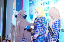 Andi Herfida Muchtar Dikukuhkan Sebagai Bunda PAUD di Puncak Bulan Pendidikan Merdeka Belajar