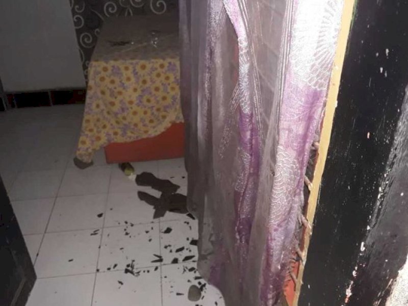 Sekertariat mahasiswa Unismuh Makassar diserang Orang Tak Dikenal (OTK), di Jalan Minasaupa, Kecamatan Rappocini, Kota Makassar, Sulsel. Rabu (31/5/2023)
