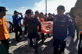 Tim SAR Temukan ABK Kapal Keruk di Pelabuhan Paotere Makassar