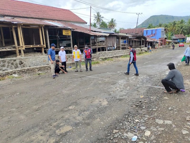 Pemprov Sulsel melalui Dinas Bina Marga dan Bina Konstruksi mulai melakukan tahap penanganan pada ruas Batas Barru &ndash; Takkalalla di Kabupaten Soppeng. @Jejakfakta/dok. Pemprov Sulsel
