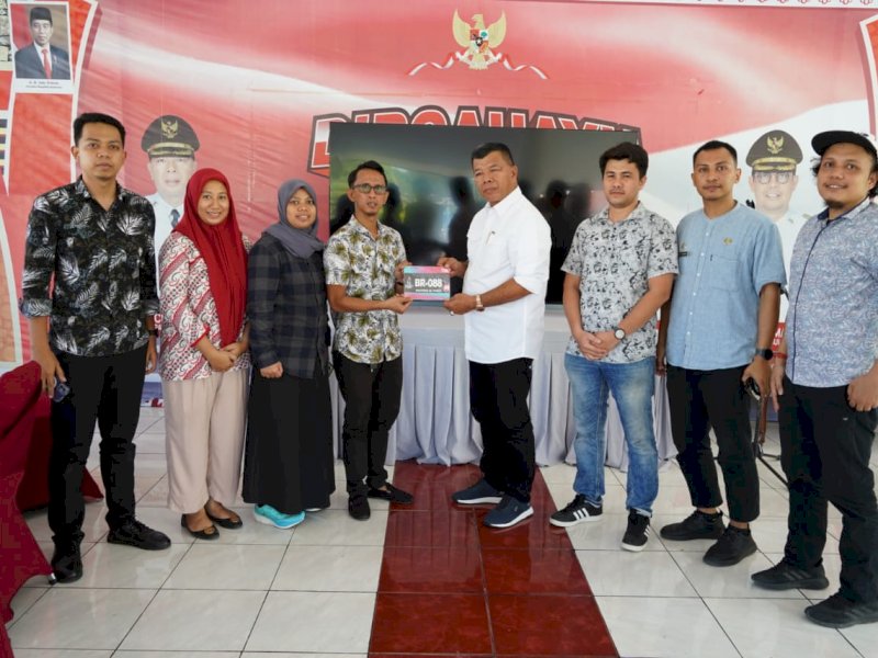 Ketua Bulukumba Runners, Asrul Anas seusai audiens dengan Bupati Bulukumba Andi Muchtar Ali Yusuf di Pendopo Rujab Bupati Bulukumba, Kamis (8/9/2023). @Jejakfakta/dok. Humas Pemkab Bulukumba