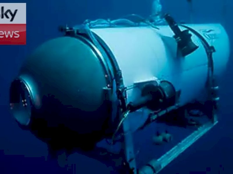 Kapal selam wisata Titan OceanGate yang hancur dalam perjalanan ke reruntuhan kapal raksasa Titani. Puing Titan ditemukan Kamis (22/6/2023). (Source: SKY News).