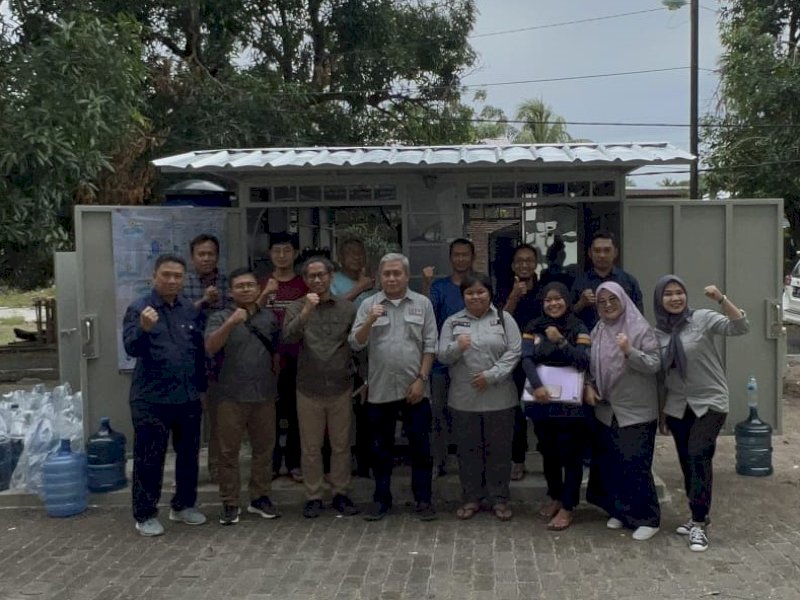 Masyarakat Desa Bonto Jai di Kabupaten Bantaeng telah merasakan manfaat dalam mendapatkan air minum yang aman dan sehat dengan hadirnya teknologi Arsinum. @Jejakfakta/dok. humas Pemprov Sulsel