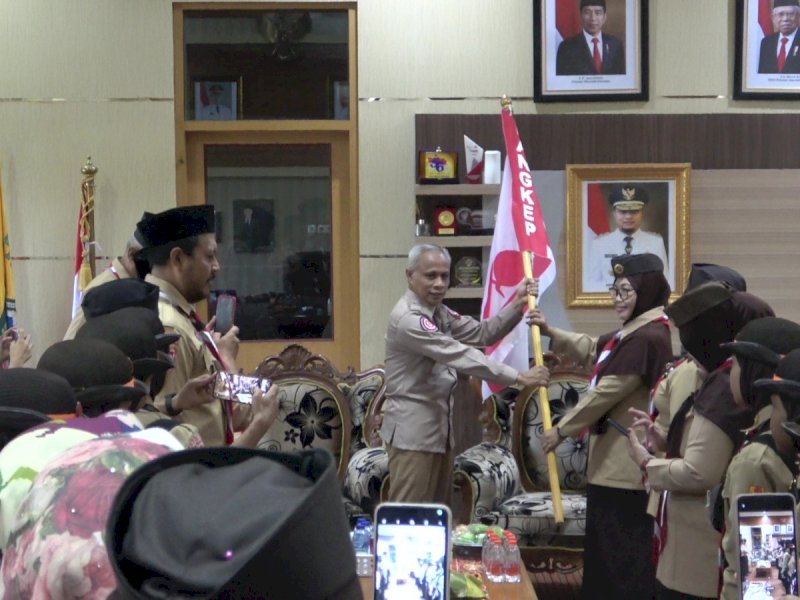 Pelepasan peserta Kemah Bela Negara oleh Wabup Syahban Sammana, di ruang rapat Wakil Bupati Pangkep, Kamis (6/07/2023). @Jejakfakta/dok. istimewa