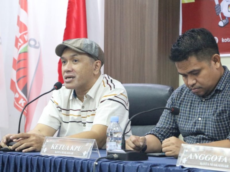 Anggota KPU Makassar Divisi Teknis Penyelenggaraan, Gunawan Mashar mengatakan dari 17 partai yang mengajukan Bacaleg hanya satu partai saja yang persentase perempuan tidak mencukupi di Dapil 5, yakni Partai Bulan Bintang (PBB). @Jejakfakta/istimewa