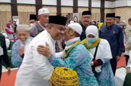 Jemput Jemaah Haji Kloter 11, Bupati Bone: Terimakasih Telah Menjaga Nama Baik Daerah