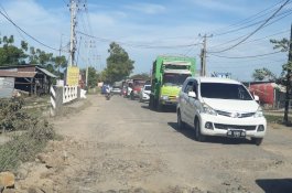 Pemprov Sulsel Pastikan Jalan Poros Sidrap-Soppeng Segera Dikerjakan