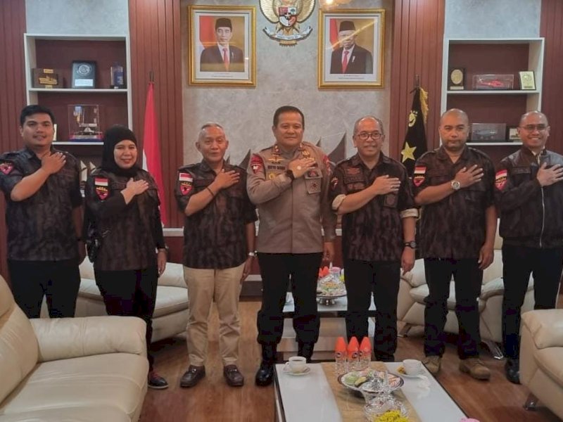 Kapolda Sulsel, Irjen Pol Setyo Boedi Moempoeni Harso menerima pengurus Keluarga Besar Putra-Putri Polri (KBPPP) Sulsel. @Jejakfakta/dok. Istimewa