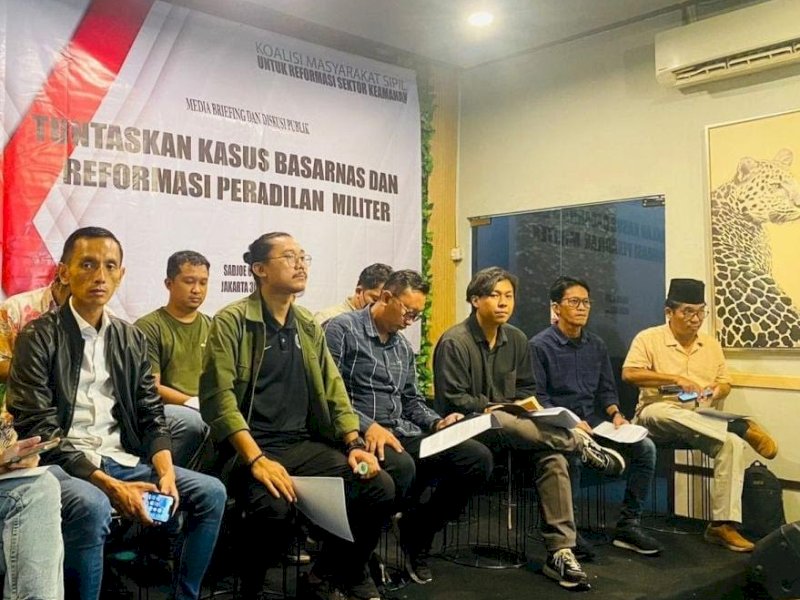 Koalisi Masyarakat Sipil untuk Reformasi Sektor Keamanan dalam forum diskusi soal OTT KPK terhadap pejabat Basarnas di Tebet, Jakarta Selatan, Ahad (30/7/2023). (Foto dokumentasi Imparsial).