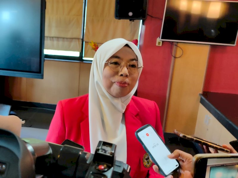 Ketua Panitia Dies Natalis ke-67 Unhas, Prof. Ariyanti Saleh saat memberikan keterangan kepada wartawan, Selasa (1/8/2023) kemarin. @Jejakfakta/Atri