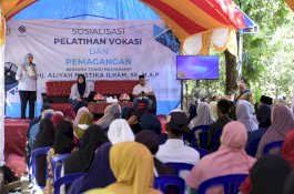 Tingkatkan Kompetensi Tenaga Kerja, Aliyah Mustika Ilham Sosialisasi Pelatihan Vokasi kepada Masyarakat di Takalar