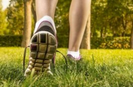 Jalan Kaki Bikin Hati Jernih hingga Bebas Depresi